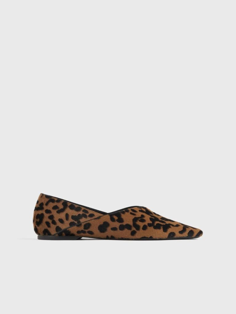 Toteme The Everyday Flat leopardimustriga kingad