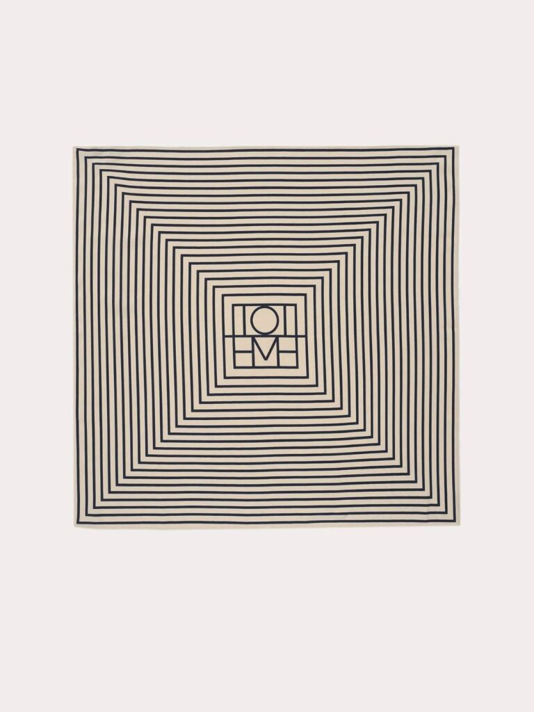 Toteme Signature Monogram Silk Scarf triibuline siidisall