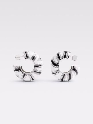Jacquemus Les Boucles Zebra mustvalged kõrvarõngad
