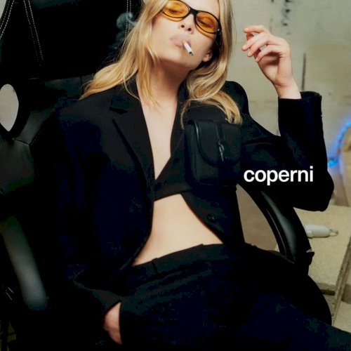 Coperni on nüüd esmakordselt Eestis ja saadaval Maximalistis.
Pariisi moemaja, mis on tuntud oma modernse vormikeele ja ikooniliste kottide poolest, on jõudnud meie valikusse.
Ootame Sind tutvuma. Coperni on nüüd esmakordselt Eestis ja saadaval Maximalistis.
Pariisi moemaja, mis on tuntud oma modernse vormikeele ja ikooniliste kottide poolest, on jõudnud meie valikusse.
Ootame Sind tutvuma.